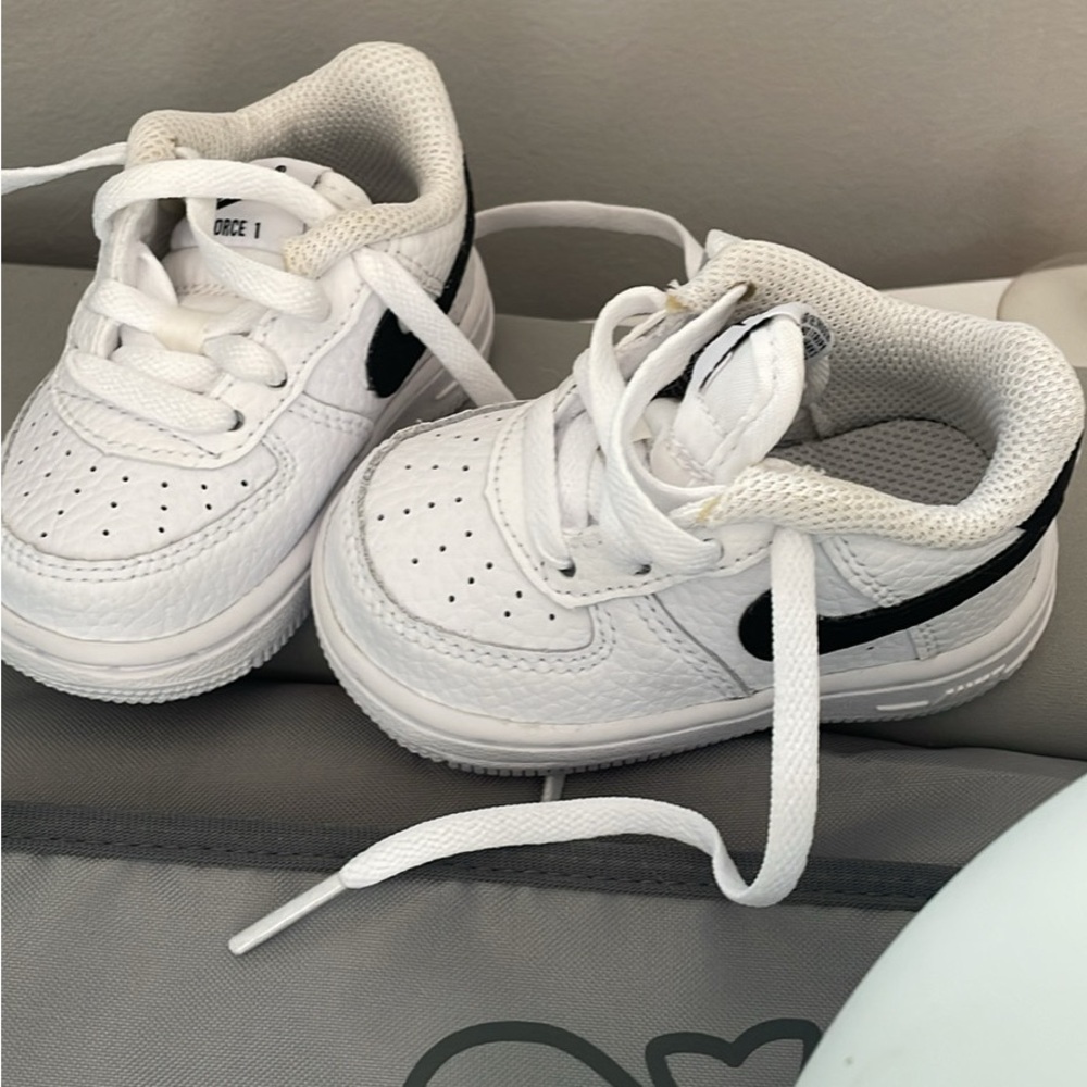 Nike Kids White and Black Sneakers